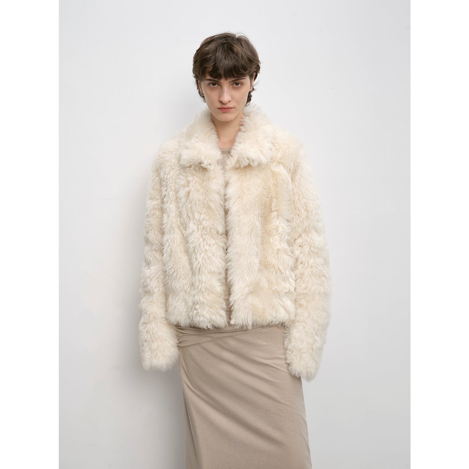 Fireladyfur Women's Soft & Warm Short Wool Sheepskin Coat“Blackmoon Berlin”