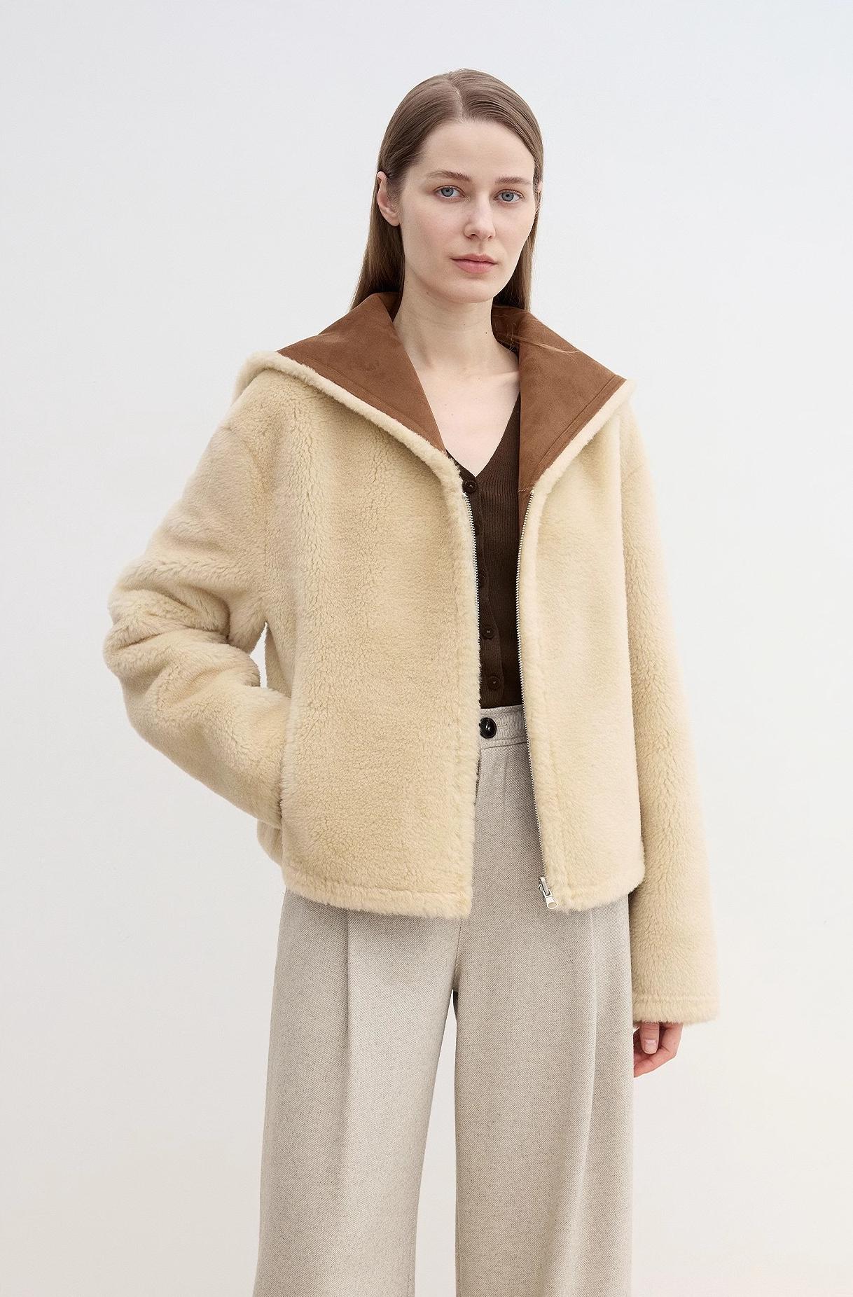 Floating Dune Contrast Navy Collar Shearling  Jacket