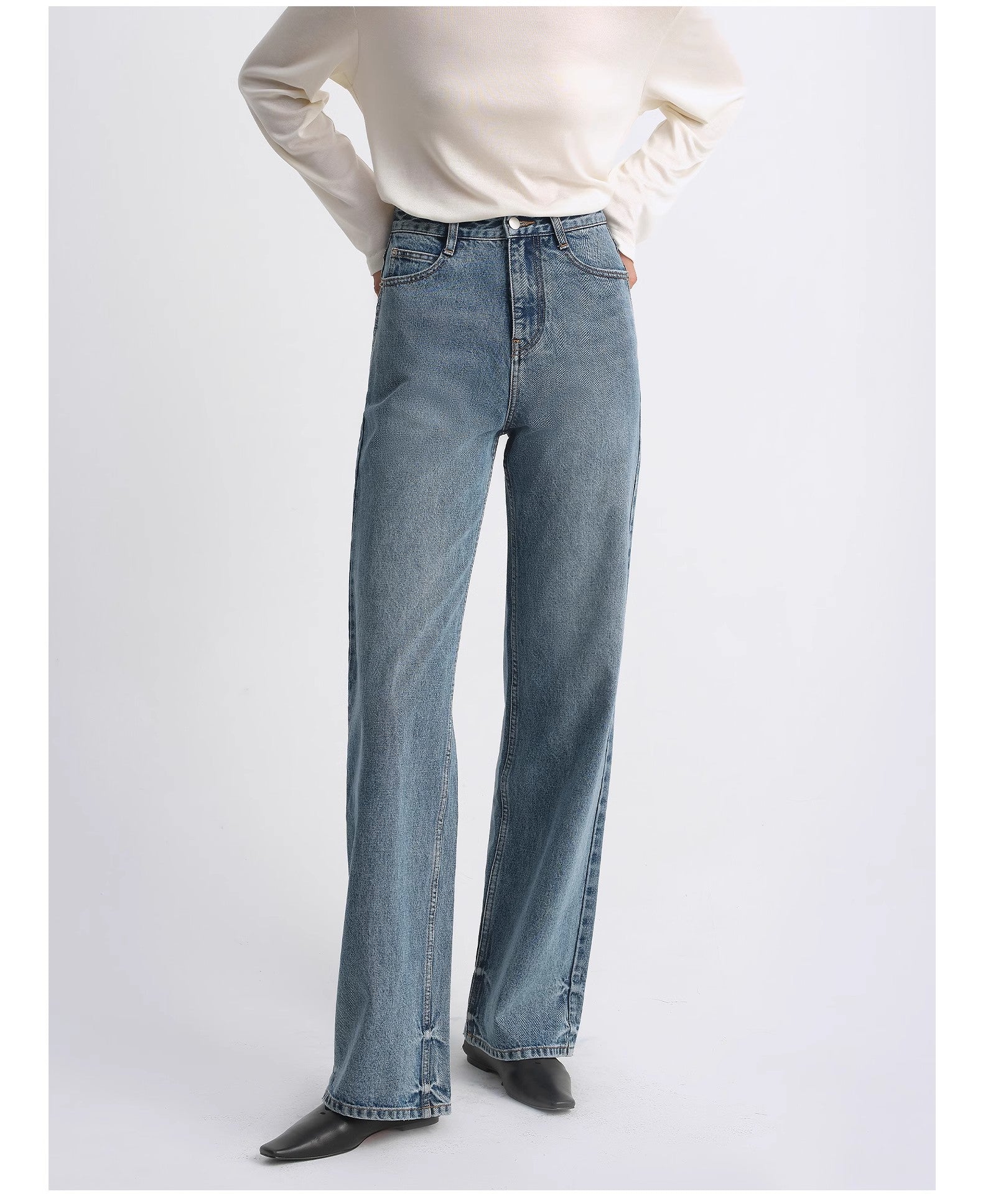 Classic retro old money style, craft washed organic cotton, retro straight slim jeans