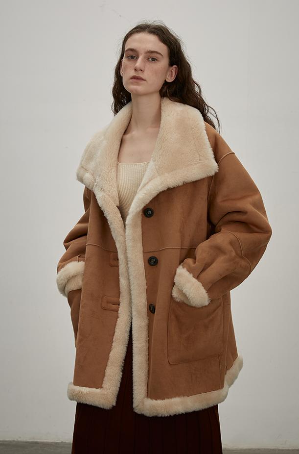 Makino Tour Double-sided shearling coat