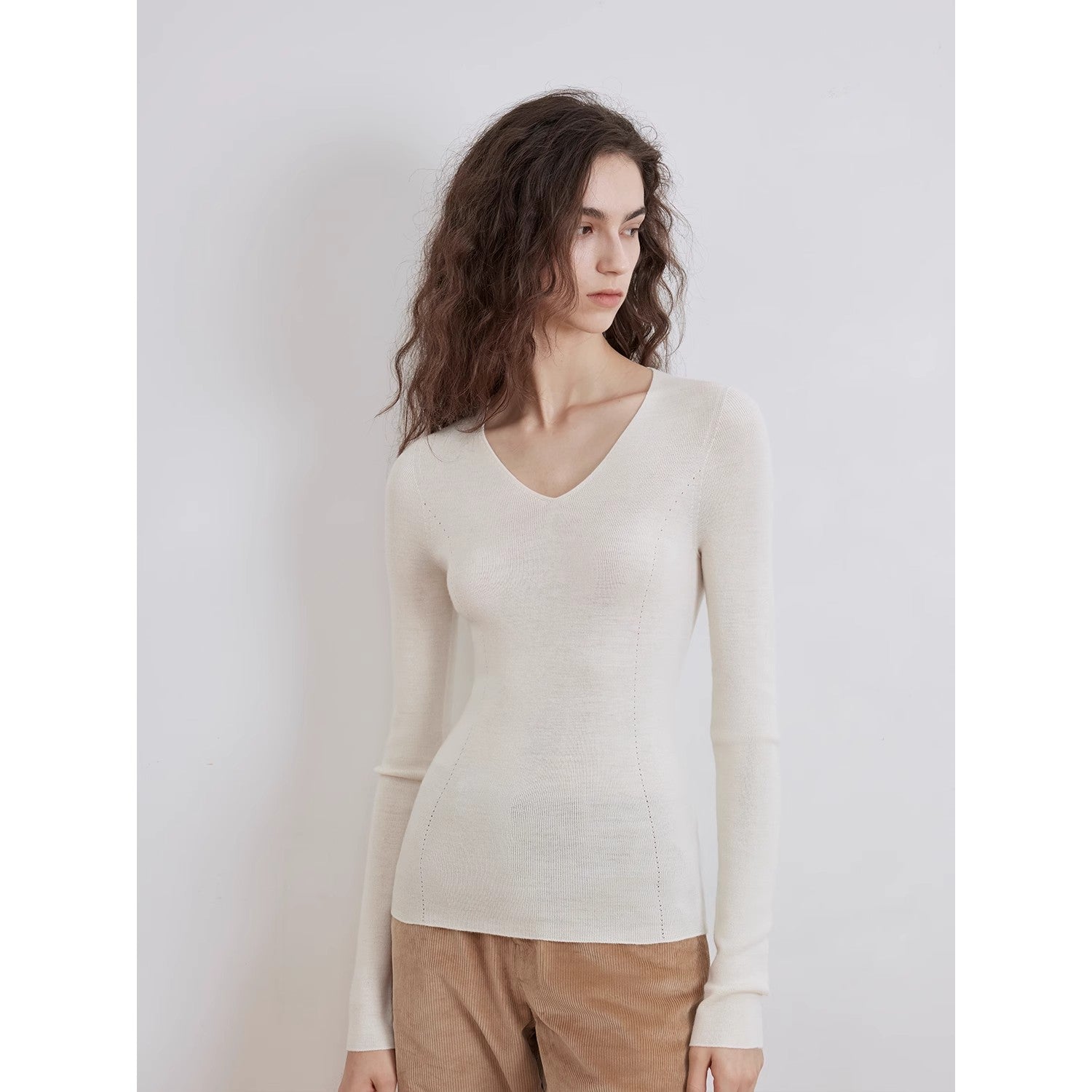 "Self-Life"Yangzi Machine Washable Seamless V-Neck Merino Wool Knit Bottom Shirt