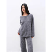 "Half-Ripe Winter" Cashmere Comfortable Loose-Fit Crewneck Sweater and Straight-Leg Knit Pants Set