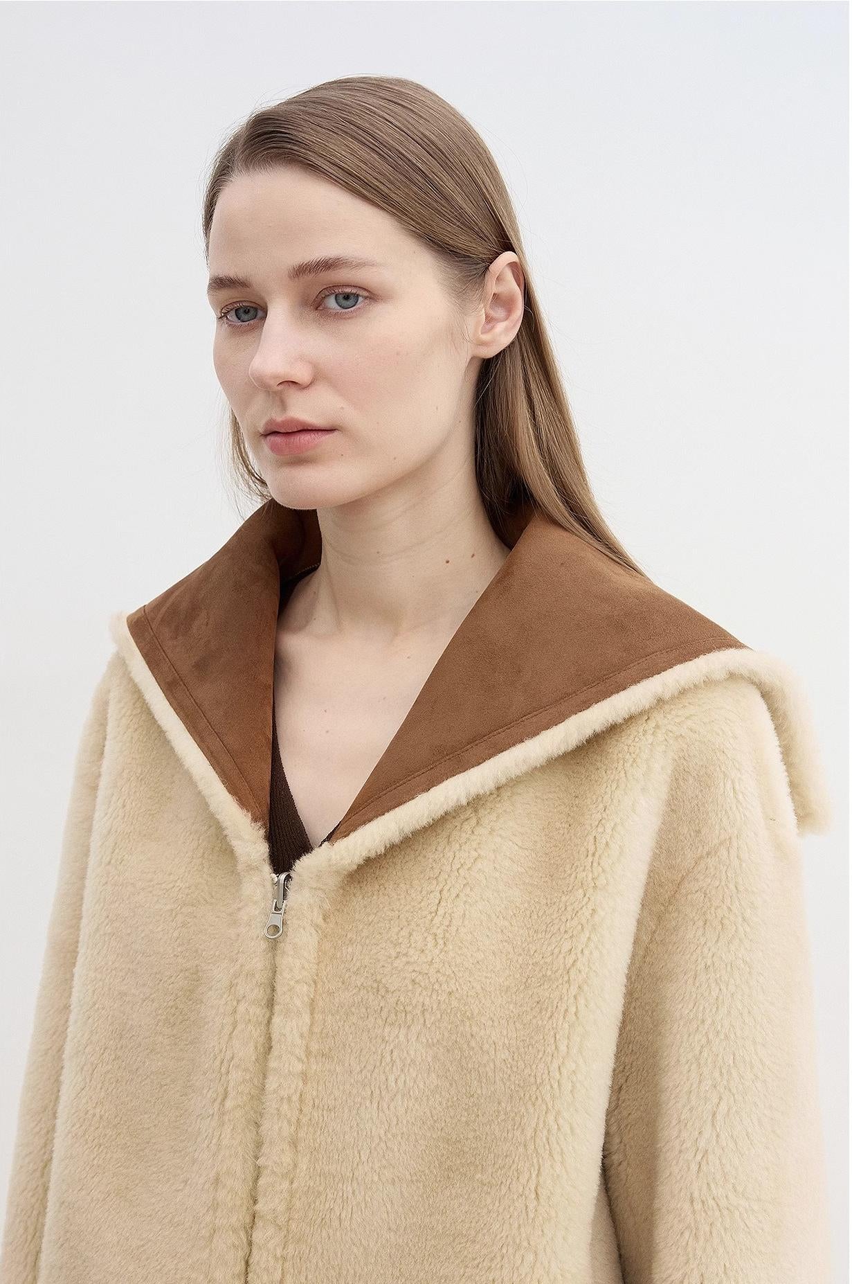 Floating Dune Contrast Navy Collar Shearling  Jacket