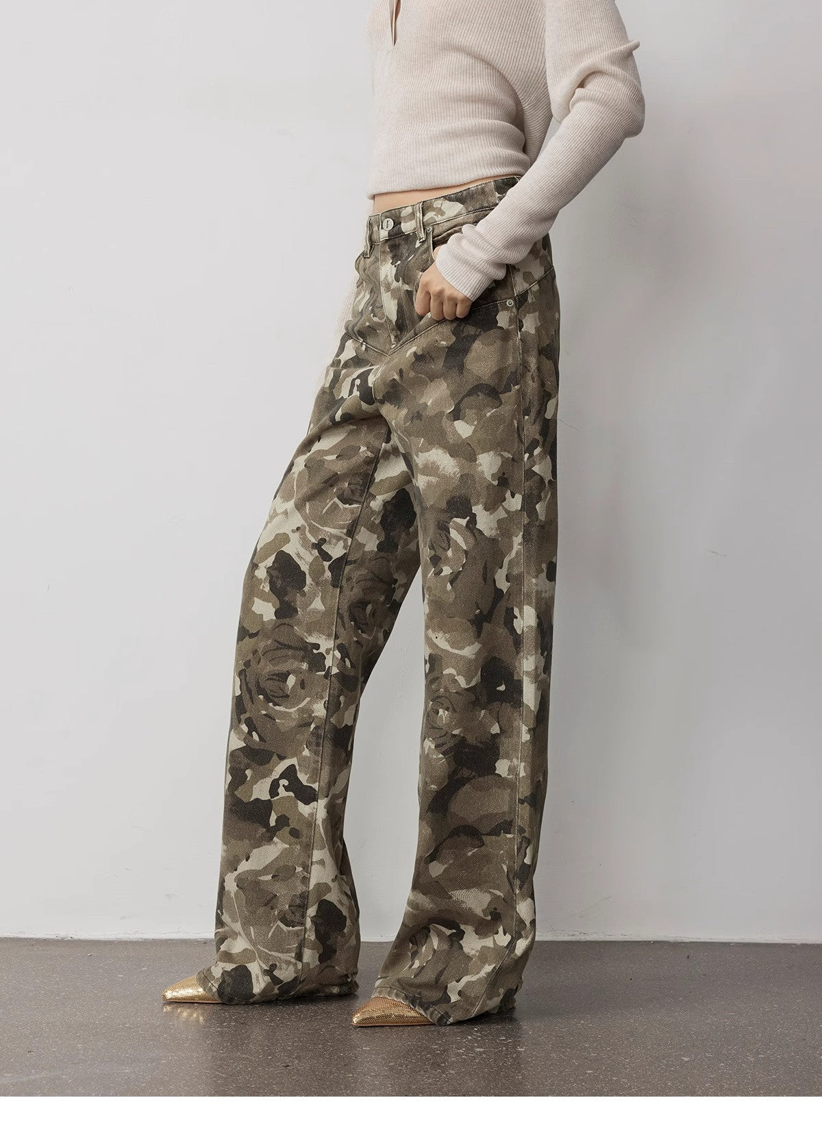 "Camouflage Charm " Cool, Trendy, Unique, and Personalized Original Camouflage Print Washed Loose Straight-Leg Denim Jeans