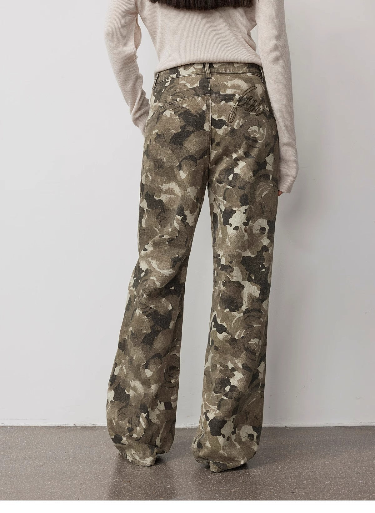 "Camouflage Charm " Cool, Trendy, Unique, and Personalized Original Camouflage Print Washed Loose Straight-Leg Denim Jeans