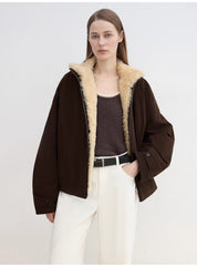 "Rebellious Escape" detachable contrasting color shearling fur collar down short parka