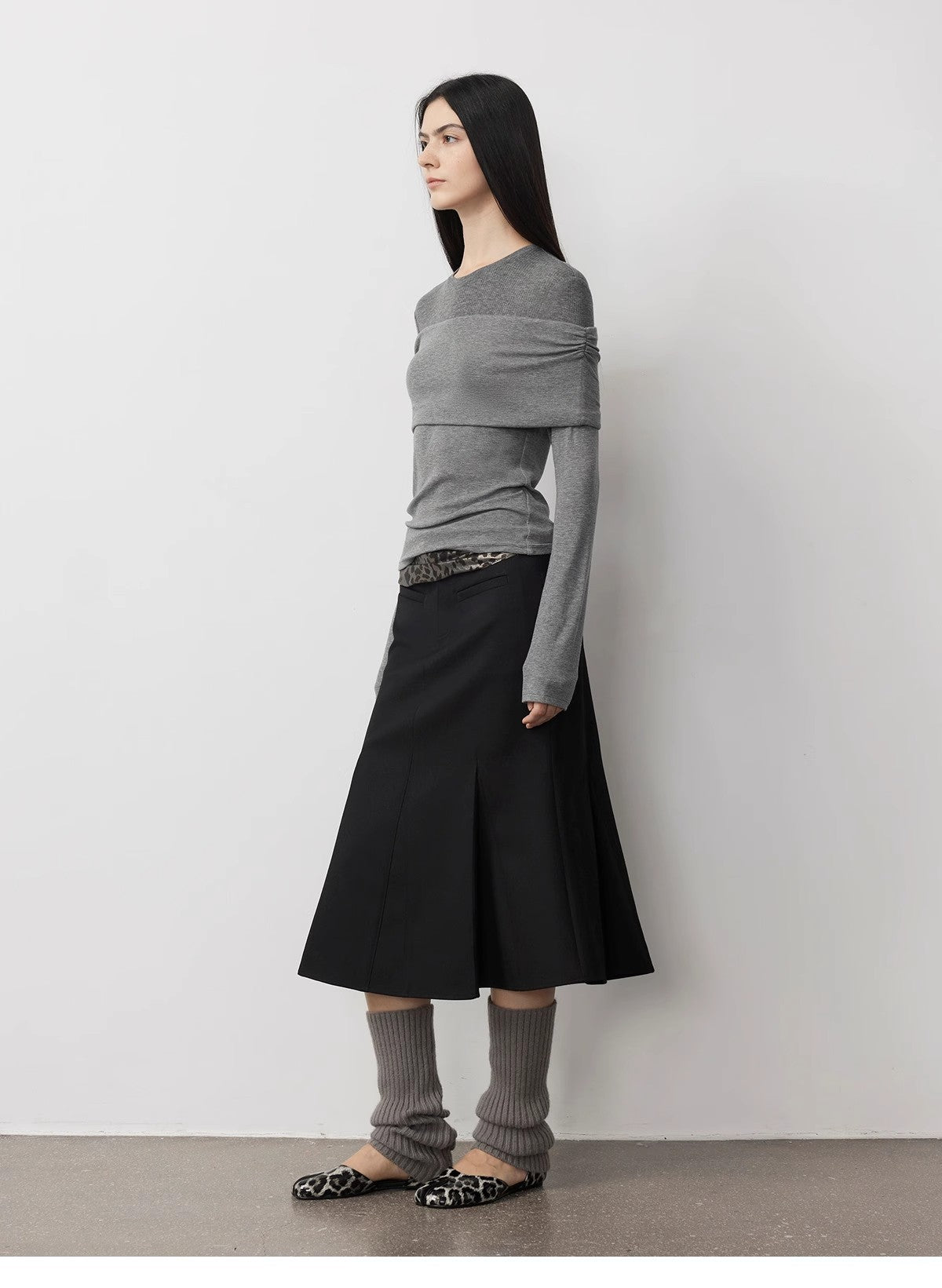 "Modern Tricks" personalized layered Tencel wool fake two-piece splicing one-shoulder versatile knitted top