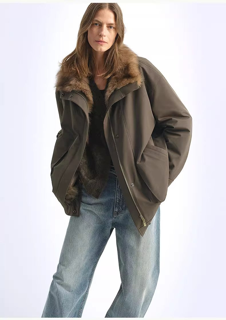 Removable fox fur collar 90% white goose down easy to care for practical and water-repellent parka for women