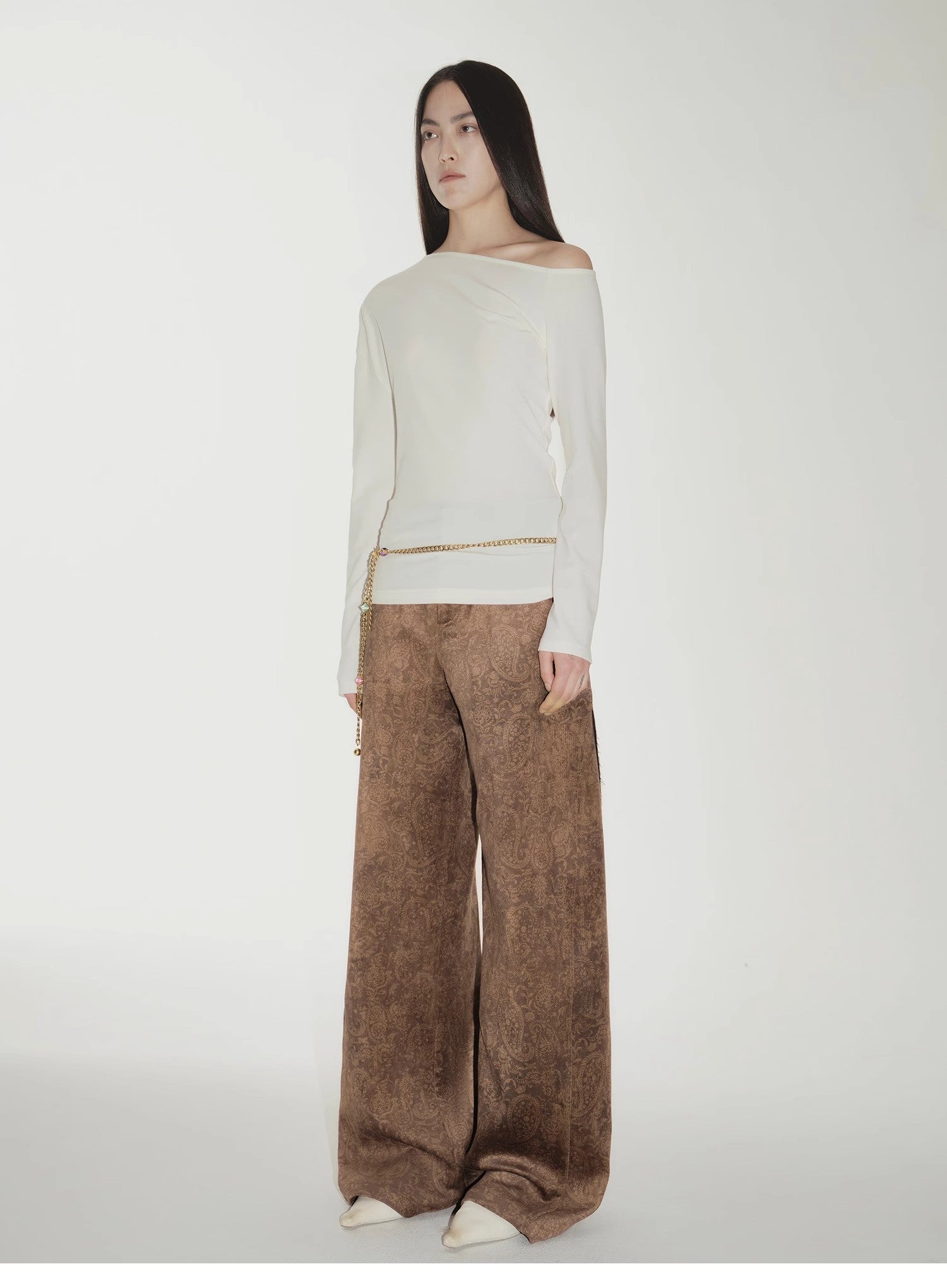 "Vintage Walk" Retro nostalgic chenille suede mid-rise cashew smudge print scimitar pants