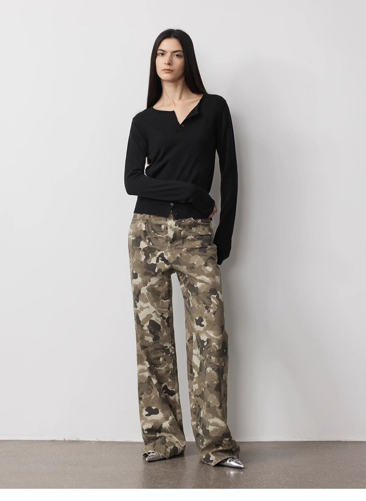 "Camouflage Charm " Cool, Trendy, Unique, and Personalized Original Camouflage Print Washed Loose Straight-Leg Denim Jeans