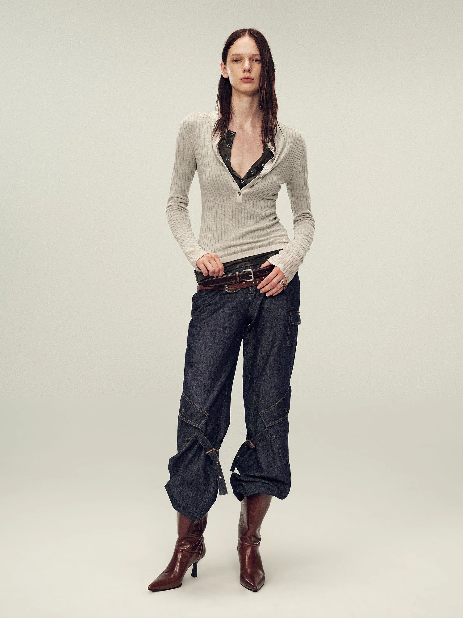 Ultrafine water-soluble wool blended versatile V-neck cardigan long-sleeved knitted top "Warm Brown Quiet Autumn"