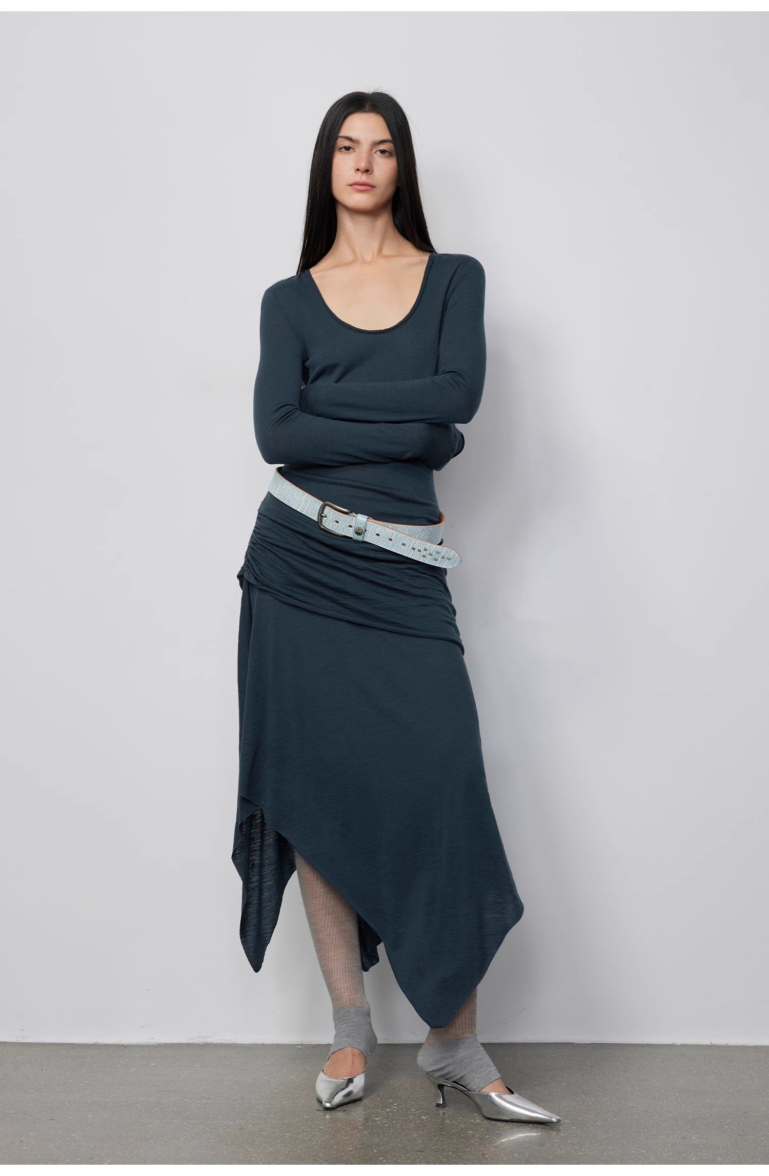 "Dreamy Ball" Lightweight and Breathable 100% Wool / U-neck Irregular Hem Long Dress for Women