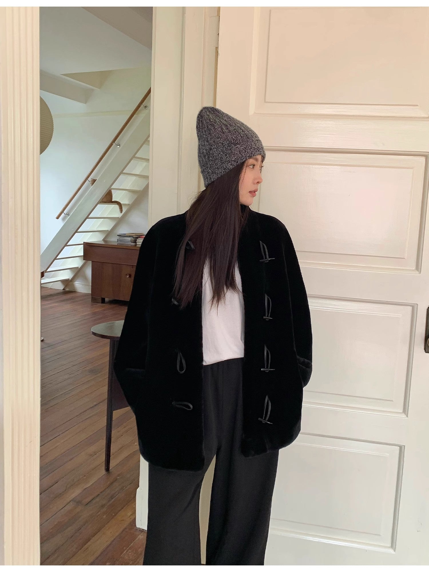 "Yemora" imported merino wool sheepskin small stand collar fur coat for women