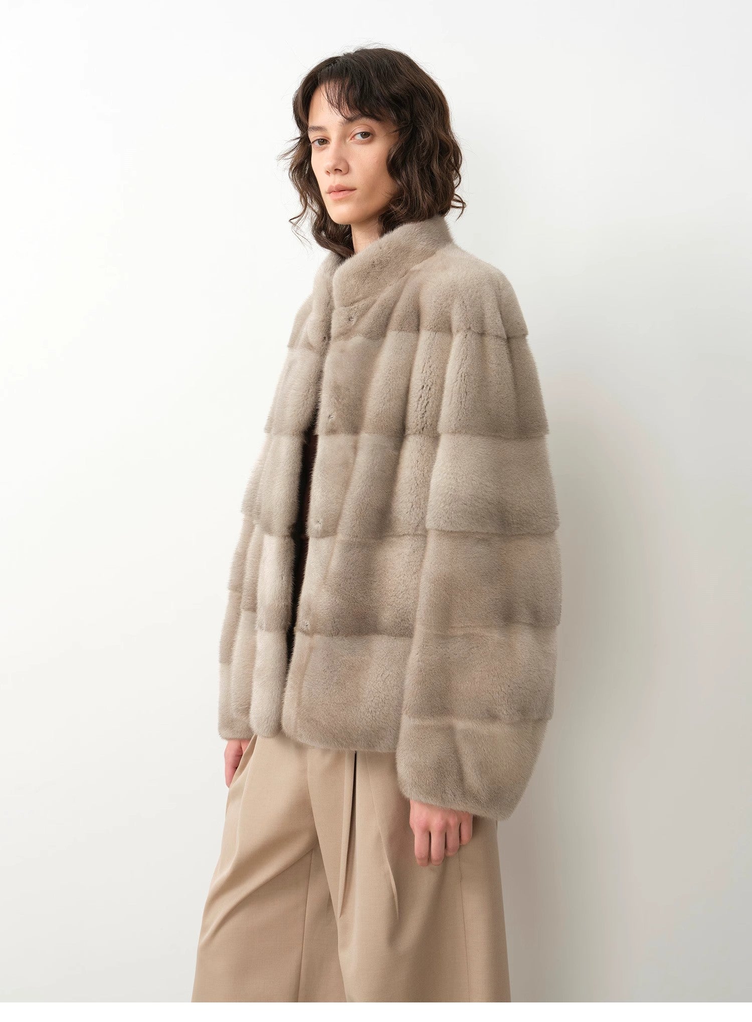 Imported purple label mink coat horizontal ridge leaning against the ridge craft mink fur coat