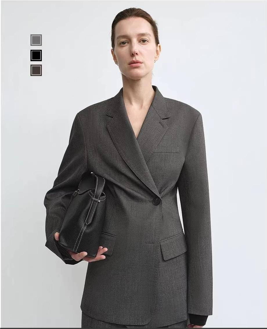 M_THE_ARTM_Wool_Silk_Blend_Oversized_Suit_Set_-_Wrinkle-Resistant_Blazer_Trousers_1.png