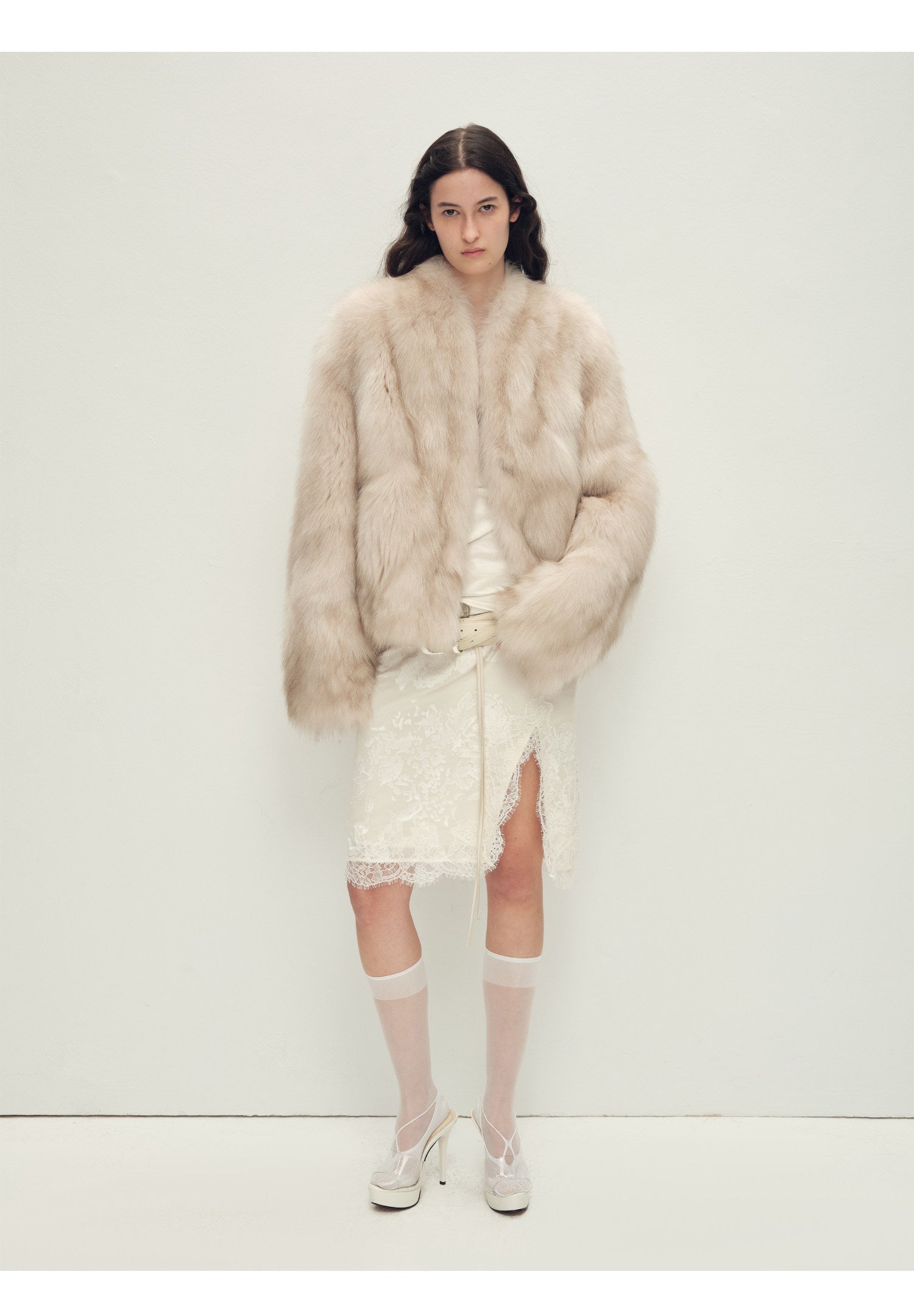 Firelady Fur Women‘s Short Fox Fur Coat | SagaFurs Crown-Grade Ombré Dyed Collar“Chic Sister”