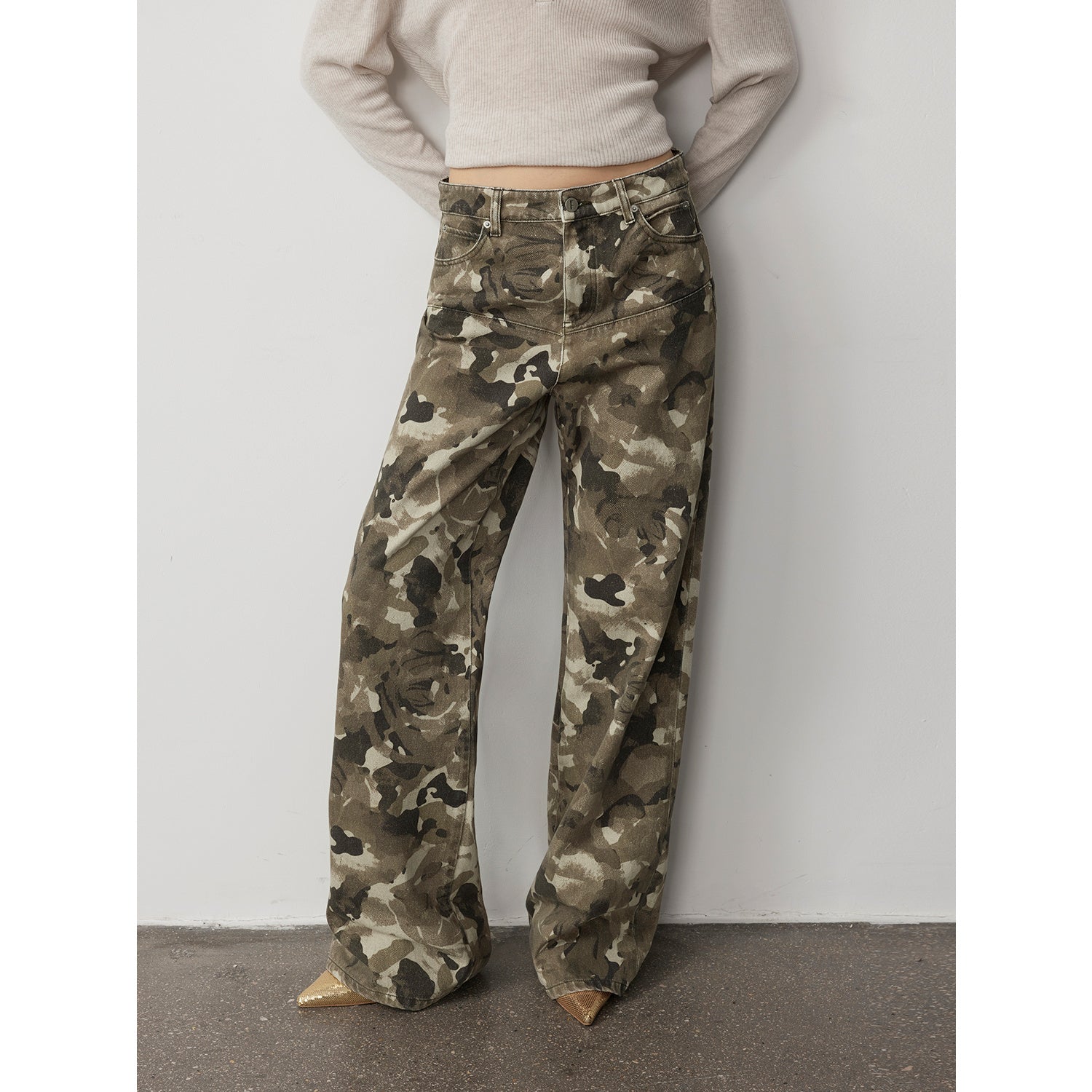 "Camouflage Charm " Cool, Trendy, Unique, and Personalized Original Camouflage Print Washed Loose Straight-Leg Denim Jeans