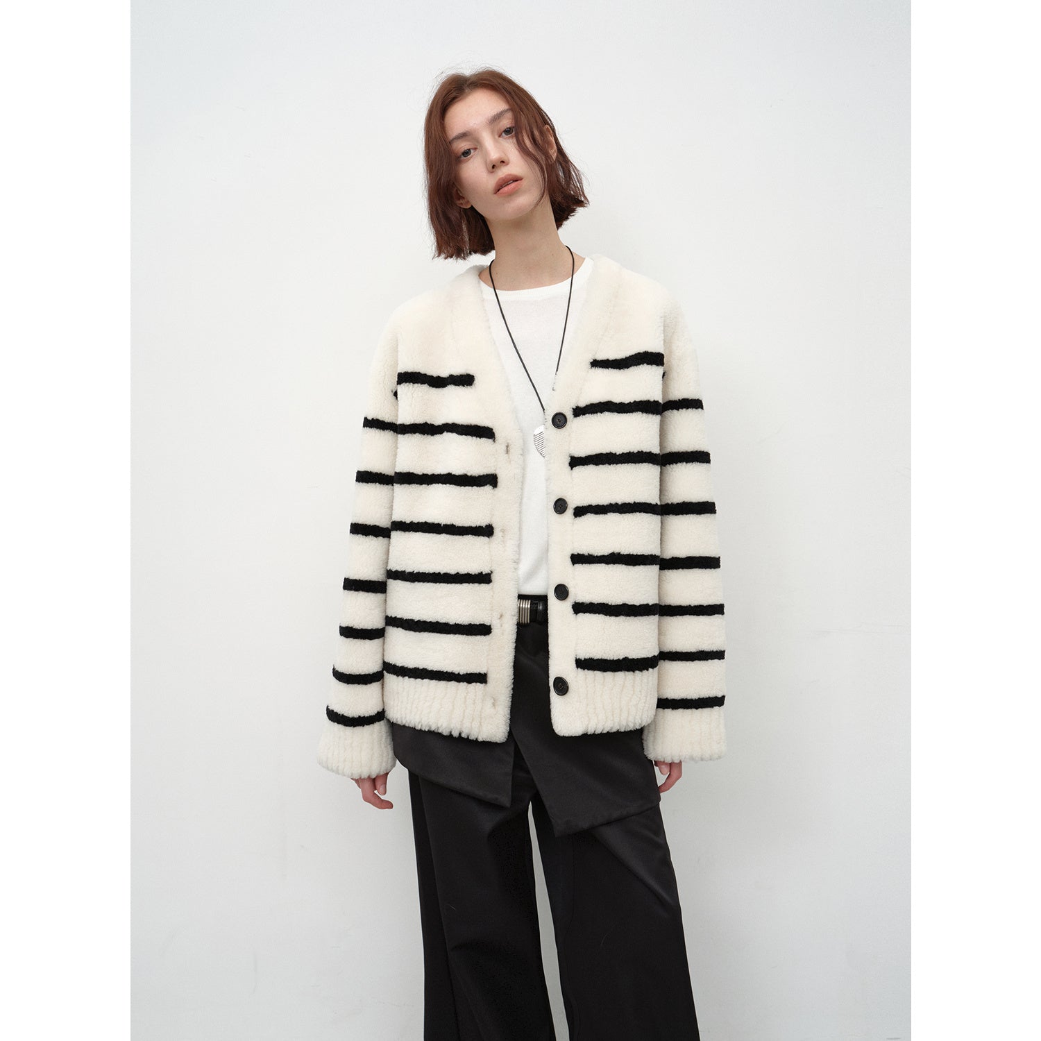 Vitality Girl Classic Simple Versatile Striped Splicing V-neck Drop Shoulder Merino Sheepskin Coat