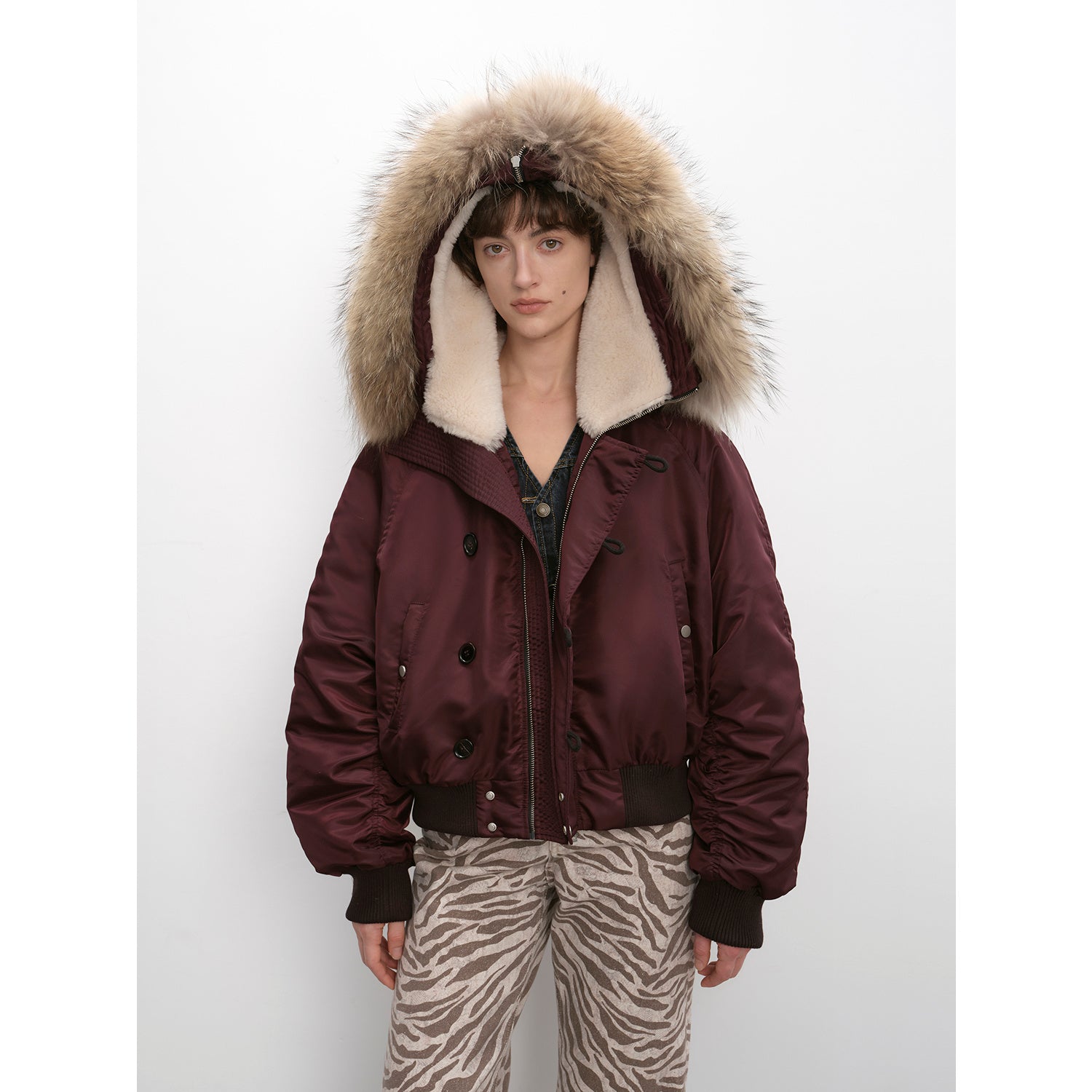 Cool and Sharp, fashionable casual design, warm short style, large hood, raccoon fur collar style jacket