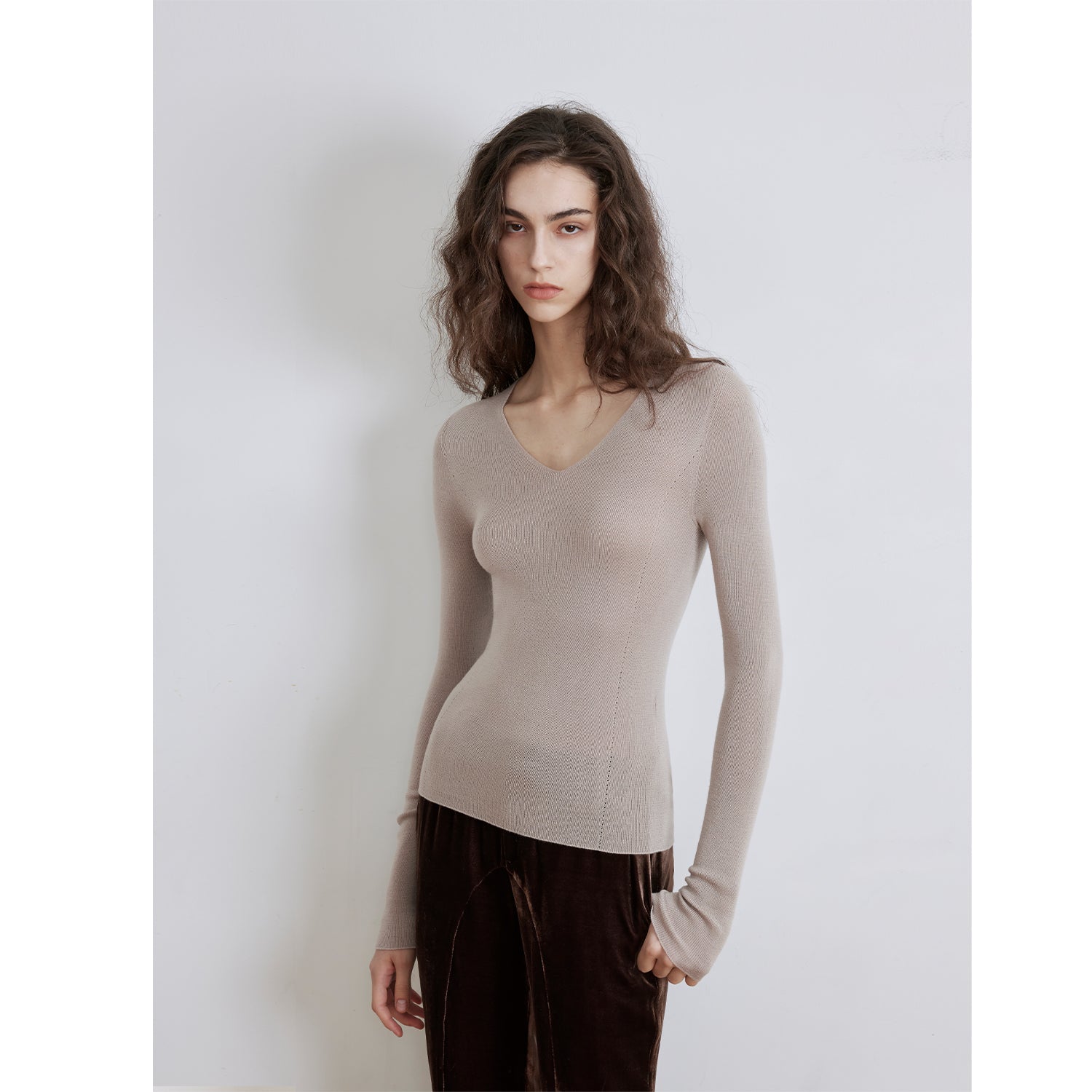 "Self-Life"Yangzi Machine Washable Seamless V-Neck Merino Wool Knit Bottom Shirt