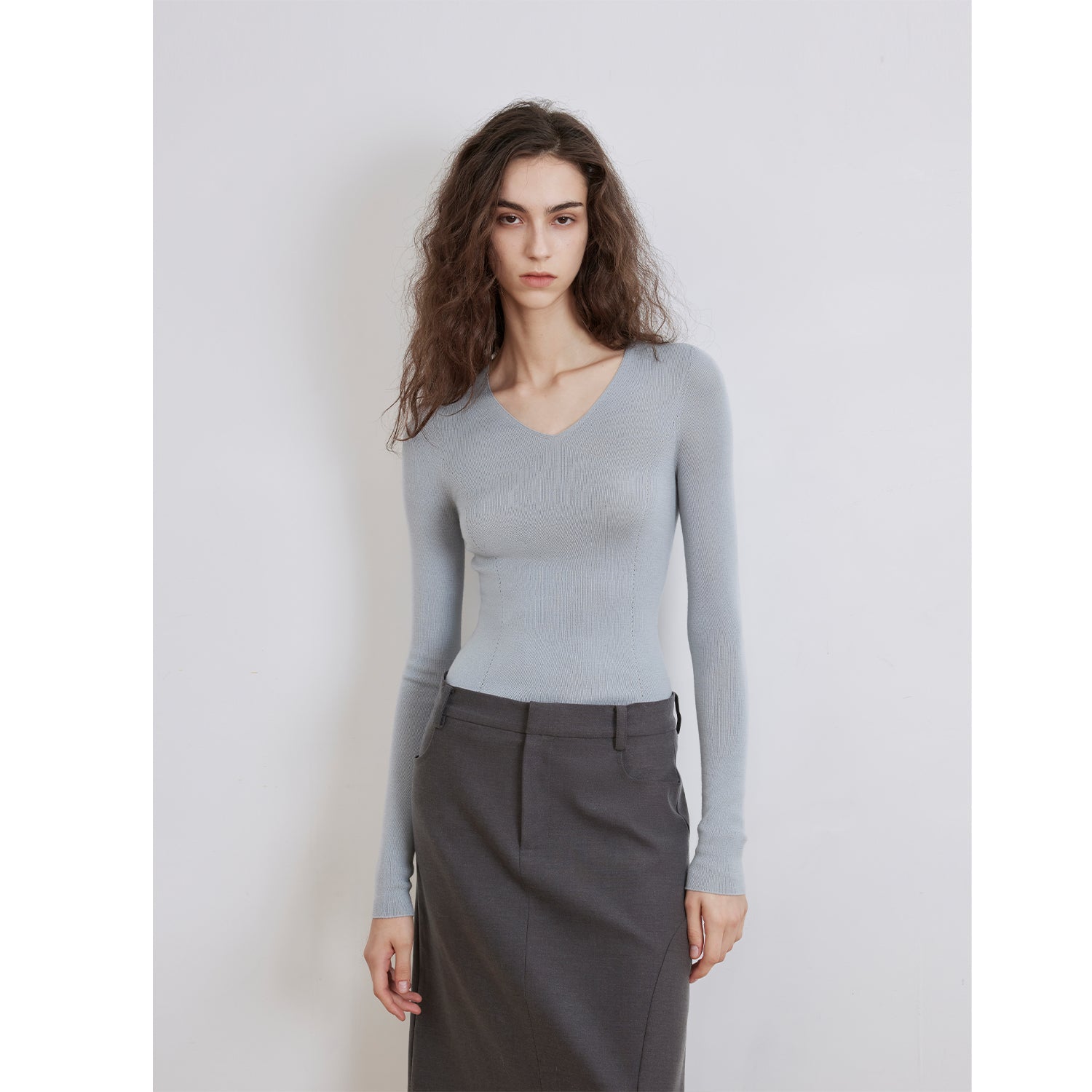 "Self-Life"Yangzi Machine Washable Seamless V-Neck Merino Wool Knit Bottom Shirt