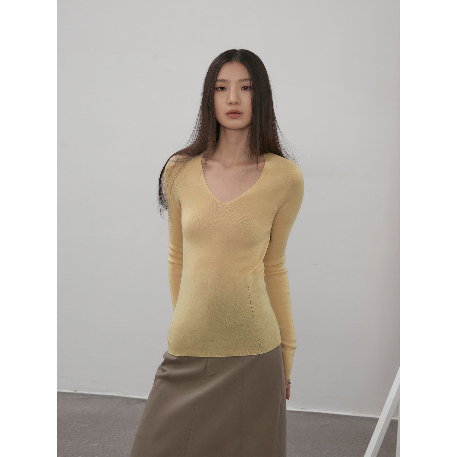 "Self-Life"Yangzi Machine Washable Seamless V-Neck Merino Wool Knit Bottom Shirt