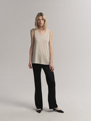 20NM ultra-fine high-quality silk, smooth and elegant U-neck straight knitted vest T